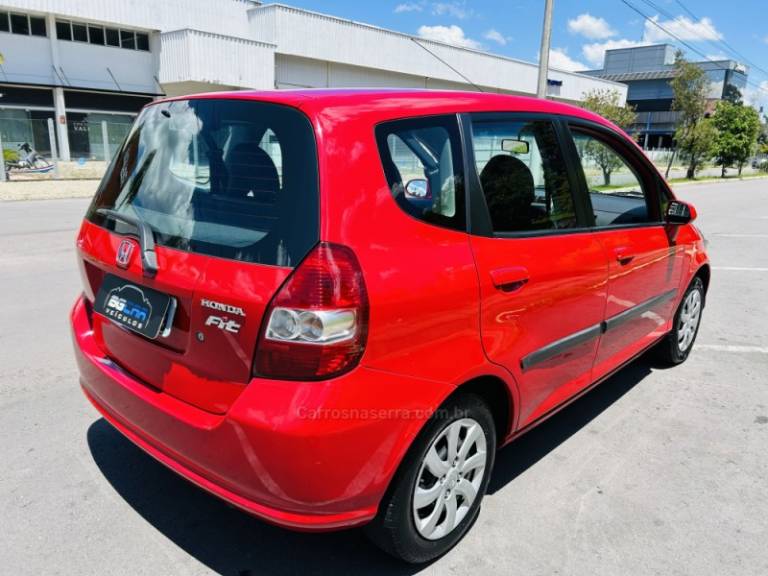 HONDA - FIT - 2004/2004 - Vermelha - R$ 34.900,00