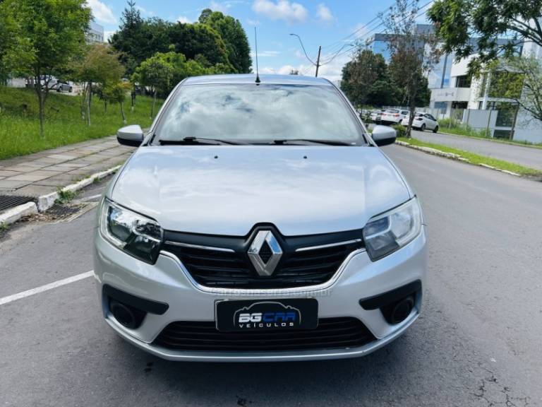 RENAULT - LOGAN - 2019/2020 - Prata - R$ 46.900,00