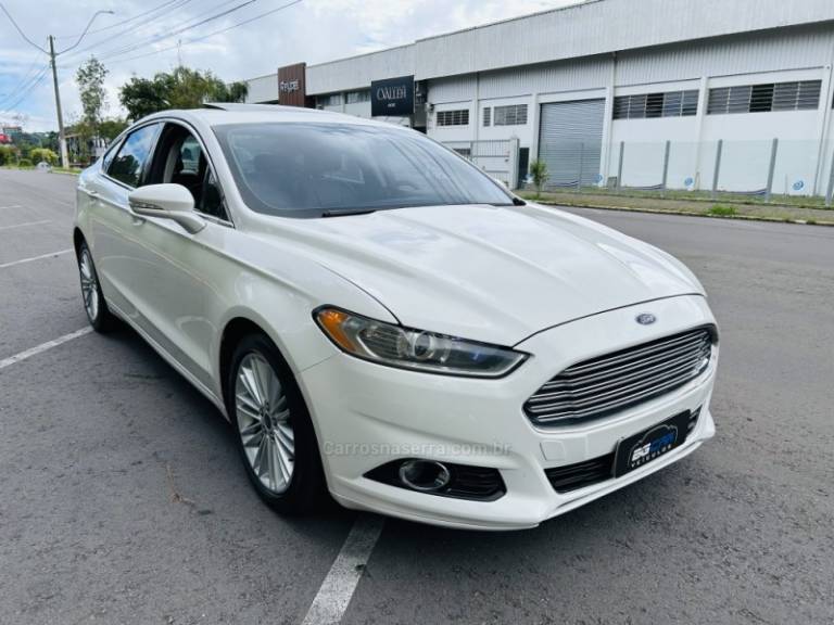 FORD - FUSION - 2013/2013 - Branca - R$ 74.900,00