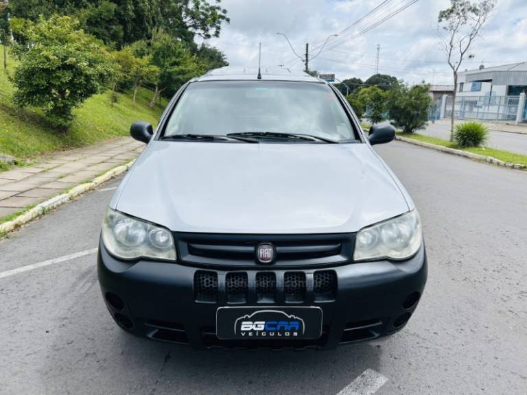 FIAT - STRADA - 2011/2011 - Prata - R$ 44.900,00