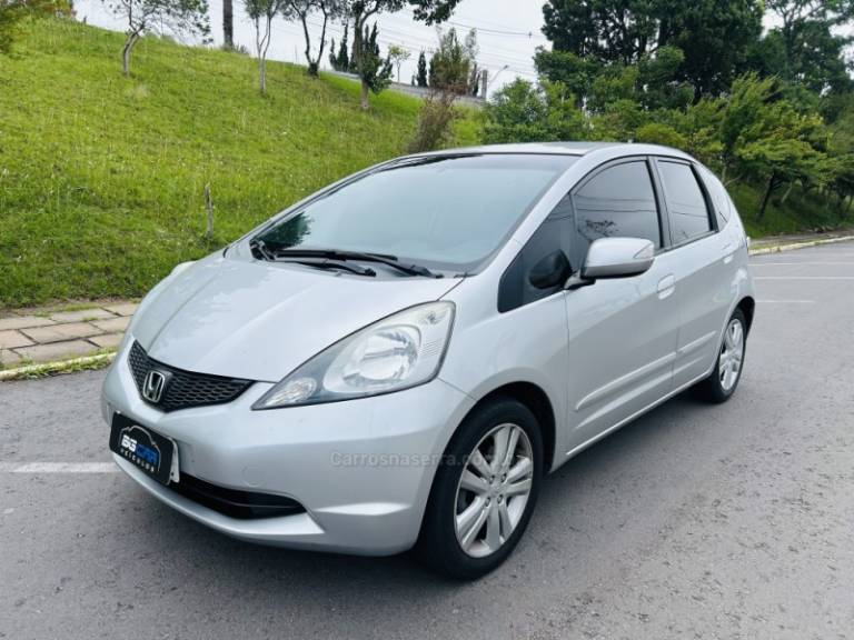HONDA - FIT - 2012/2012 - Prata - R$ 54.900,00