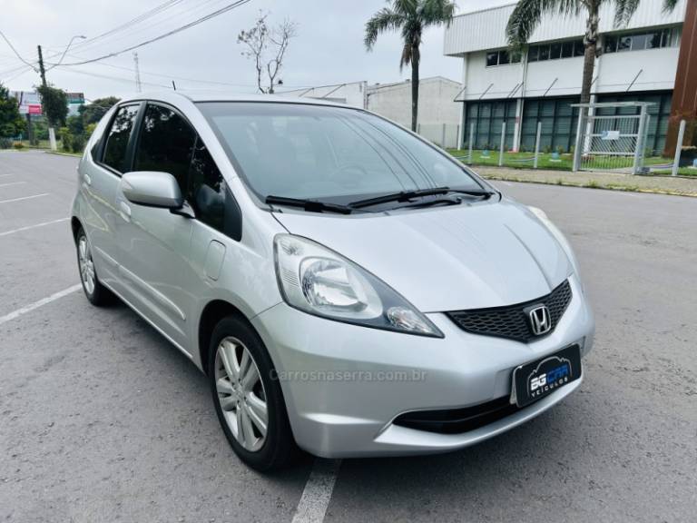 HONDA - FIT - 2012/2012 - Prata - R$ 54.900,00
