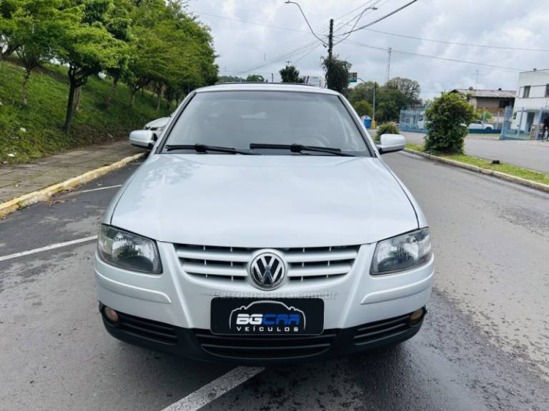 VOLKSWAGEN - SAVEIRO - 2009/2010 - Prata - R$ 43.900,00