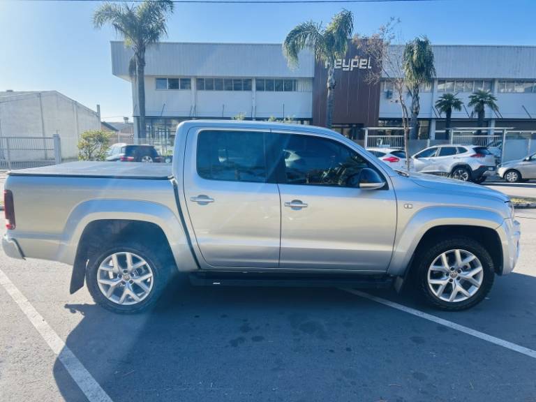 VOLKSWAGEN - AMAROK - 2019/2019 - Prata - R$ 159.900,00