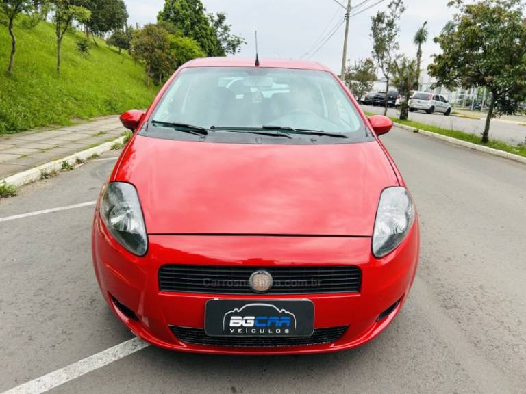 FIAT - PUNTO - 2007/2008 - Vermelha - R$ 30.900,00