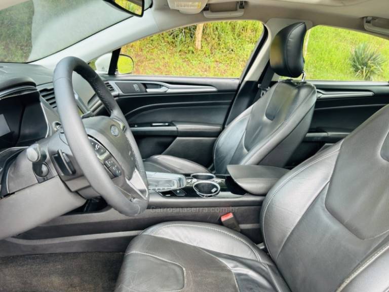 FORD - FUSION - 2013/2013 - Branca - R$ 74.900,00