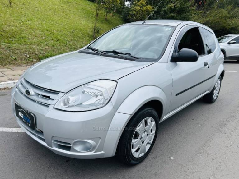 FORD - KA - 2008/2009 - Preta - R$ 23.900,00