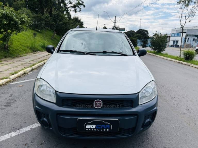 FIAT - STRADA - 2017/2018 - Branca - R$ 62.900,00