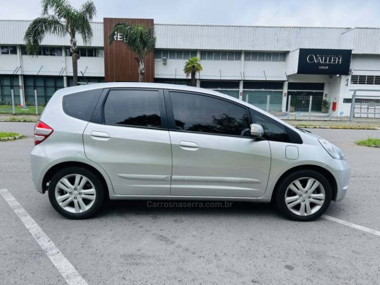 HONDA - FIT - 2012/2012 - Prata - R$ 54.900,00