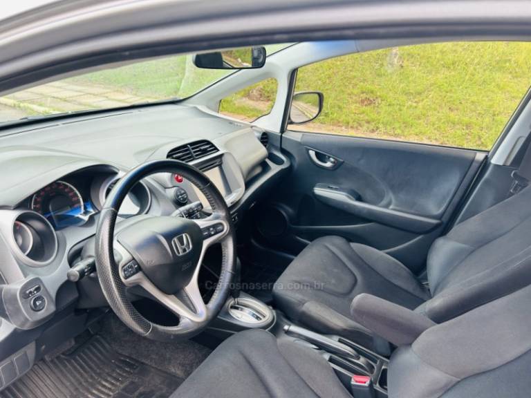 HONDA - FIT - 2012/2012 - Prata - R$ 54.900,00