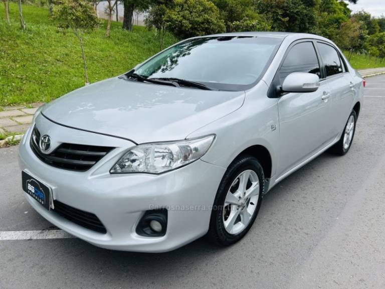 TOYOTA - COROLLA - 2012/2012 - Prata - R$ 68.900,00