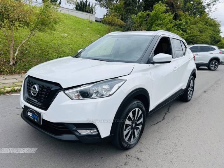 NISSAN - KICKS - 2019/2020 - Preta - R$ 82.900,00