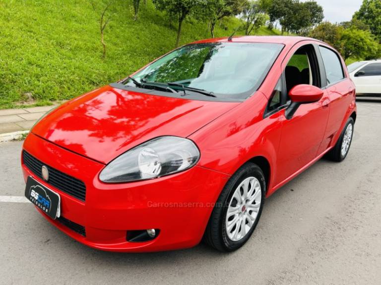 FIAT - PUNTO - 2007/2008 - Vermelha - R$ 30.900,00