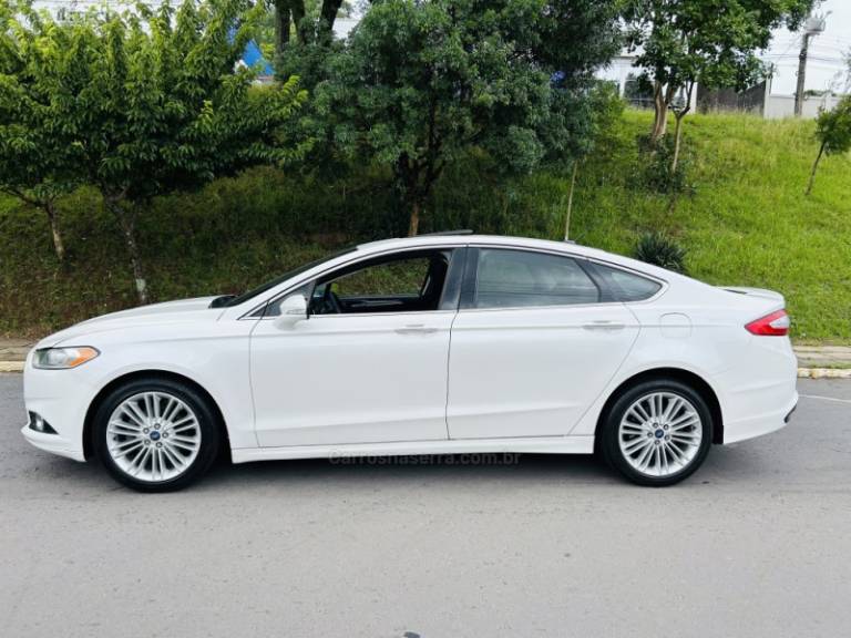 FORD - FUSION - 2013/2013 - Branca - R$ 74.900,00