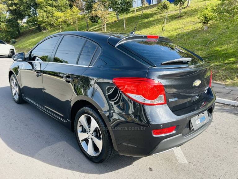 CHEVROLET - CRUZE - 2013/2013 - Preta - R$ 59.900,00