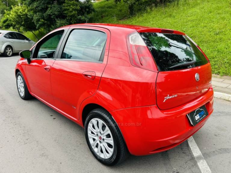 FIAT - PUNTO - 2007/2008 - Vermelha - R$ 30.900,00