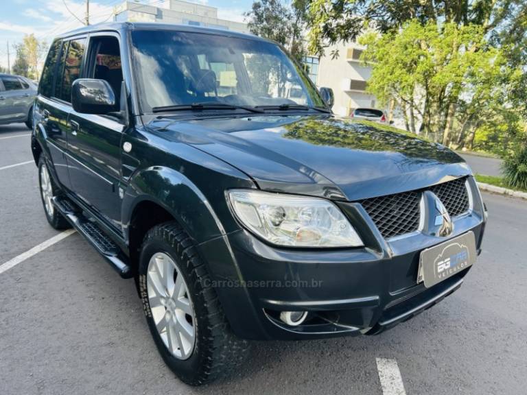 MITSUBISHI - PAJERO TR4 - 2009/2010 - Cinza - R$ 64.900,00