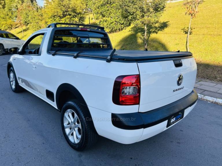 VOLKSWAGEN - SAVEIRO - 2015/2016 - Branca - R$ 59.900,00