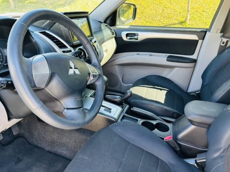 MITSUBISHI - PAJERO DAKAR - 2014/2015 - Branca - R$ 135.900,00