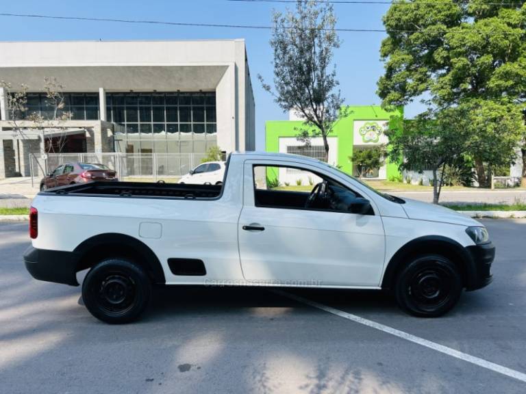 VOLKSWAGEN - SAVEIRO - 2013/2014 - Branca - R$ 45.900,00