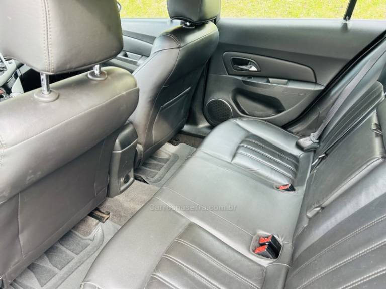 CHEVROLET - CRUZE - 2015/2015 - Prata - R$ 62.900,00