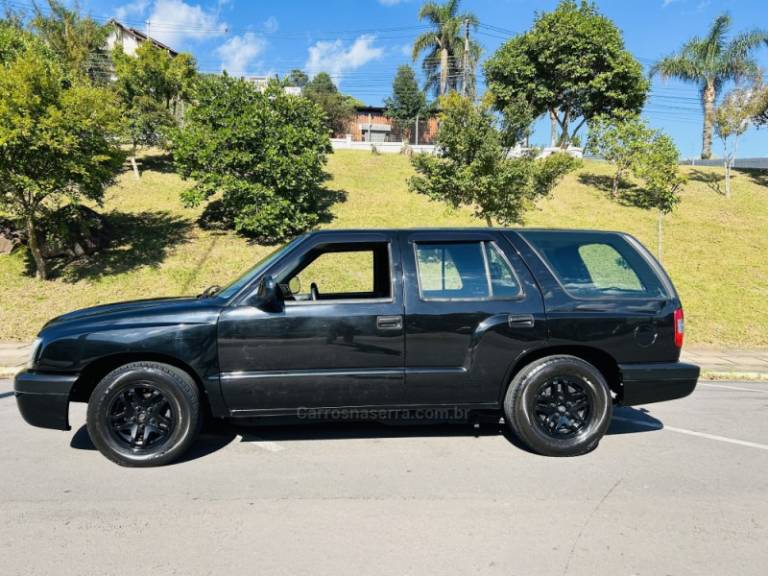 CHEVROLET - BLAZER - 2001/2002 - Preta - R$ 39.900,00