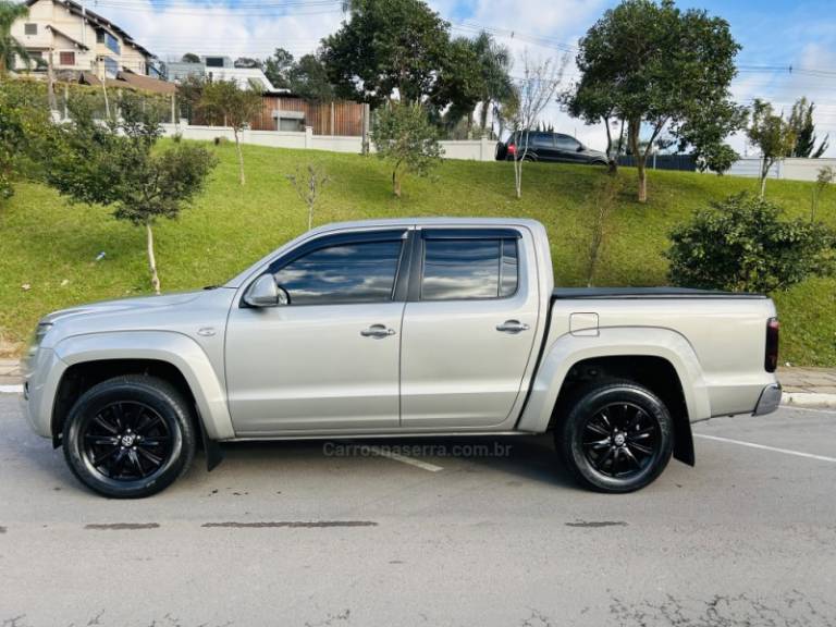 VOLKSWAGEN - AMAROK - 2010/2011 - Cinza - R$ 89.900,00