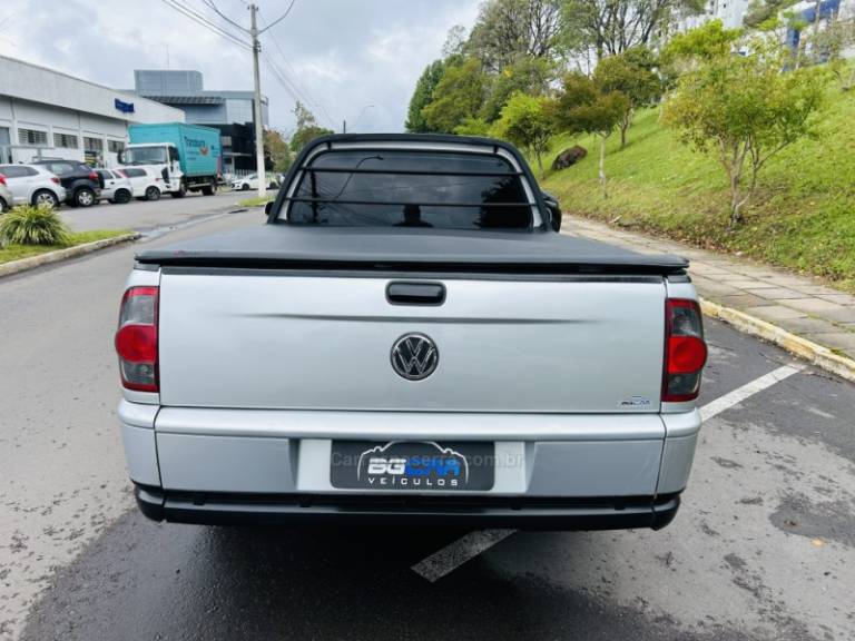 VOLKSWAGEN - SAVEIRO - 2009/2010 - Prata - R$ 43.900,00