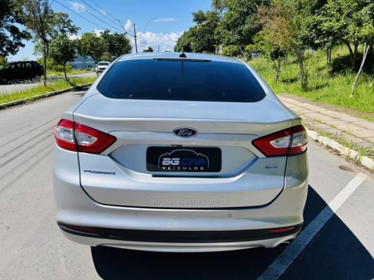 FORD - FUSION - 2013/2014 - Prata - R$ 69.900,00