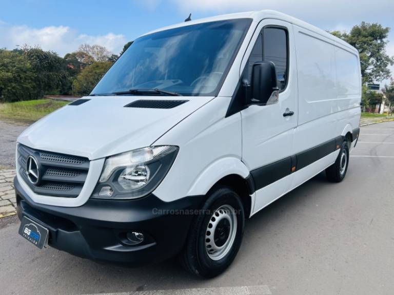 MERCEDES-BENZ - SPRINTER - 2018/2019 - Branca - R$ 179.900,00