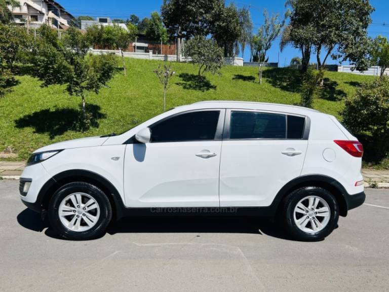 KIA MOTORS - SPORTAGE - 2011/2012 - Branca - R$ 64.900,00