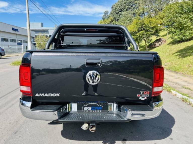 VOLKSWAGEN - AMAROK - 2017/2018 - Preta - R$ 149.900,00
