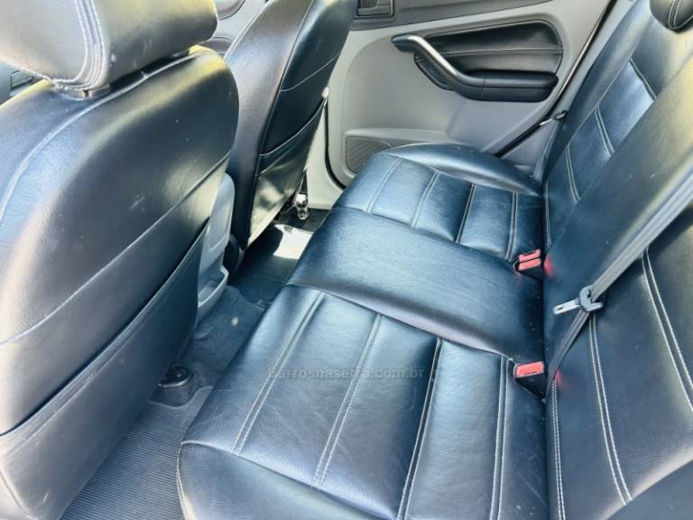 MITSUBISHI - ASX - 2013/2014 - Prata - R$ 74.900,00