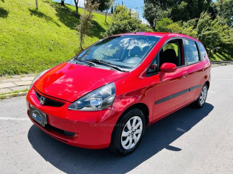 HONDA - FIT - 2004/2004 - Vermelha - R$ 34.900,00