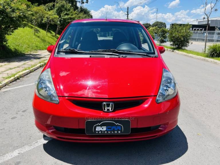 HONDA - FIT - 2004/2004 - Vermelha - R$ 34.900,00