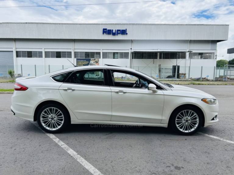 FORD - FUSION - 2013/2013 - Branca - R$ 74.900,00