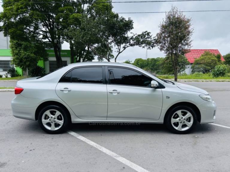 TOYOTA - COROLLA - 2012/2012 - Prata - R$ 68.900,00
