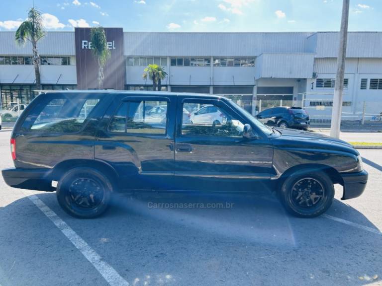 CHEVROLET - BLAZER - 2001/2002 - Preta - R$ 39.900,00